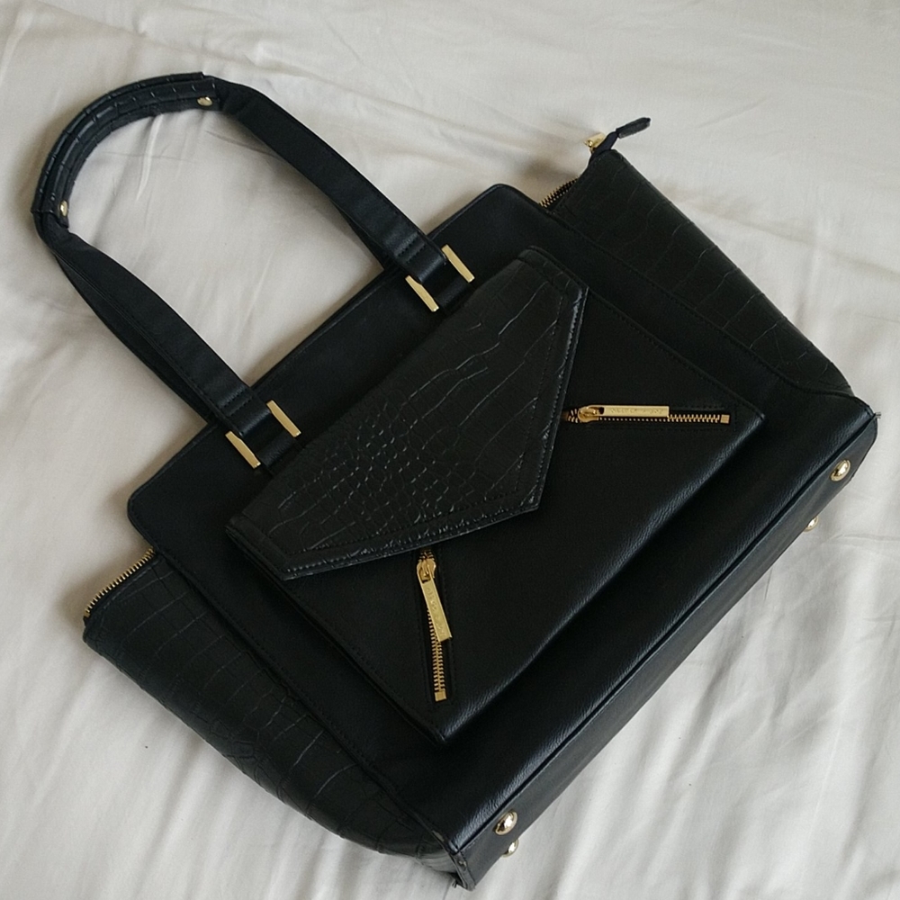 SALE! 🐬NWOT Olivia + Joy Black Leather Purse Gold